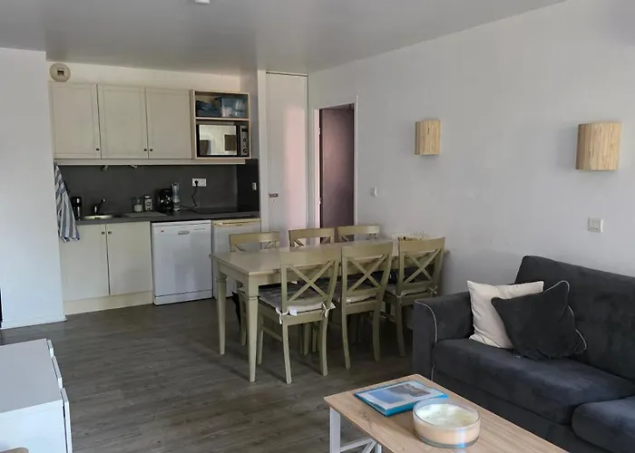 Grand T3 Climatise A Raphael Valescure Apartmán *